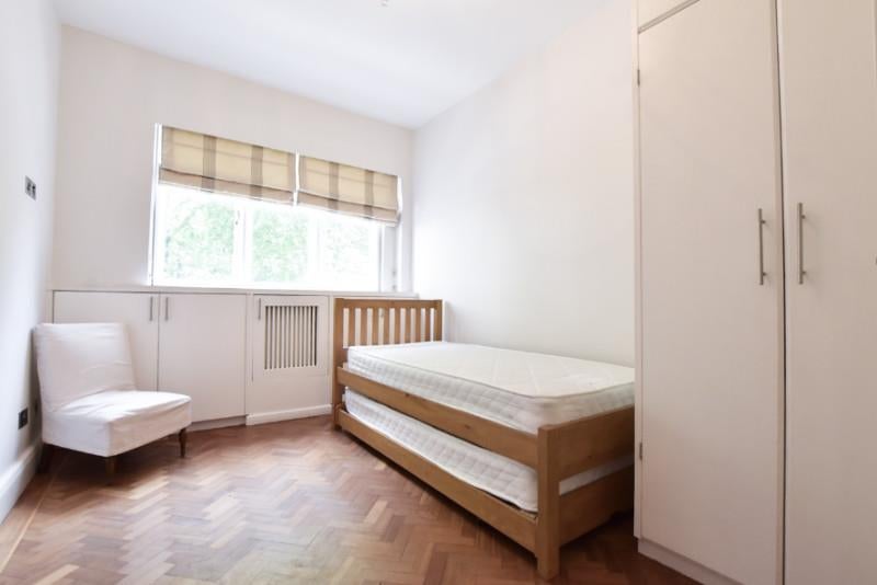 Flat Hyde Park Square in City of Westminster