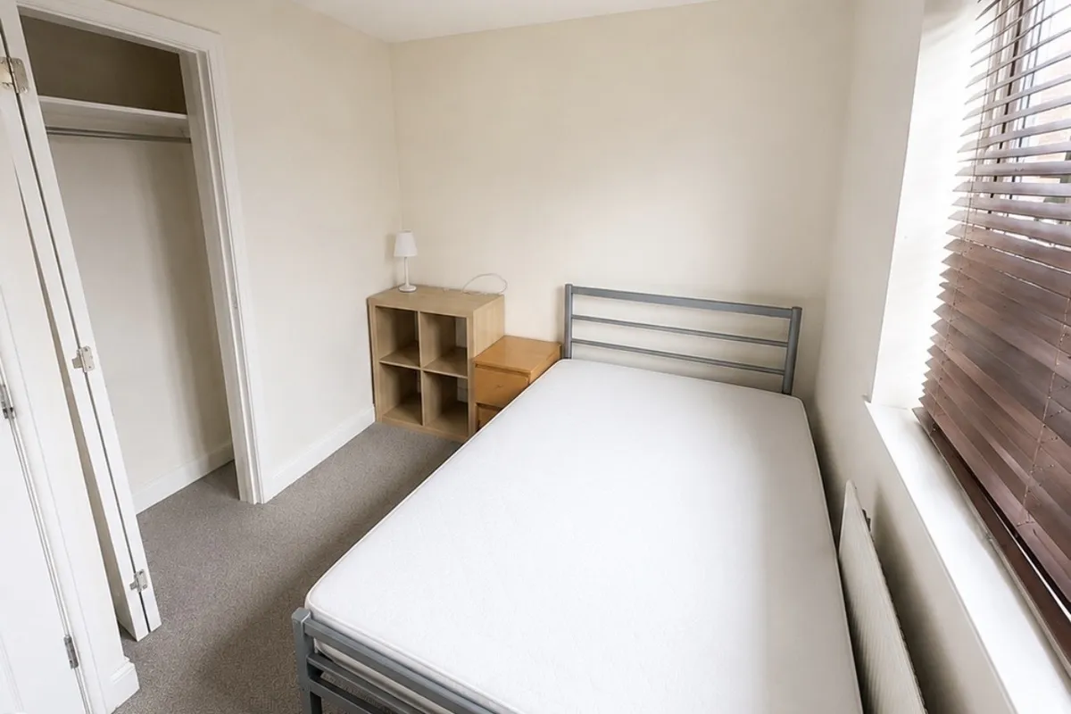 Room Millgrove Street in Blunsdon St Andrew