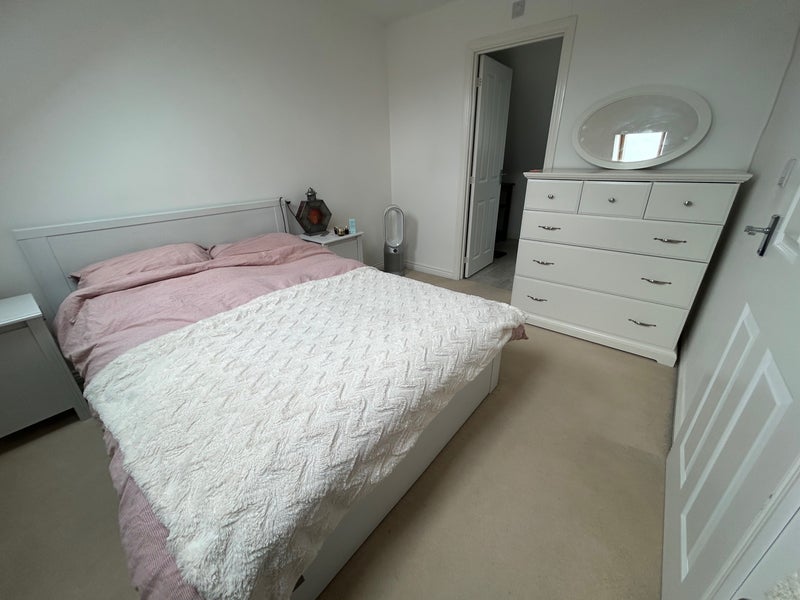 Room Cody Avenue in Manchester