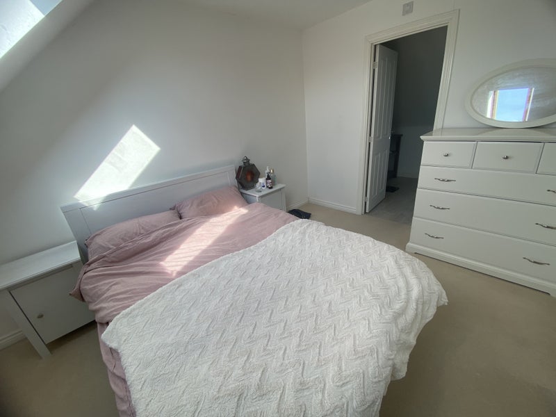 Room Cody Avenue in Manchester