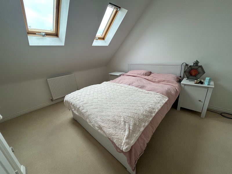 Room Cody Avenue in Manchester