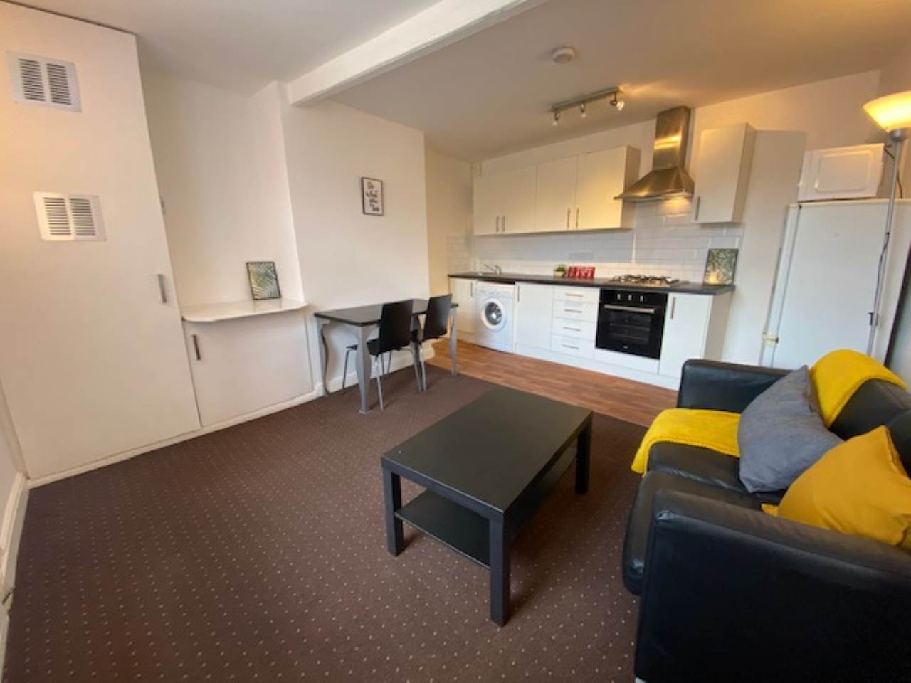 Flat Almondbury Bank in Kirklees