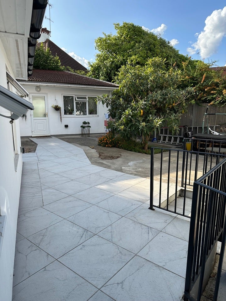 Flat Hillcroft Crescent in Greater London