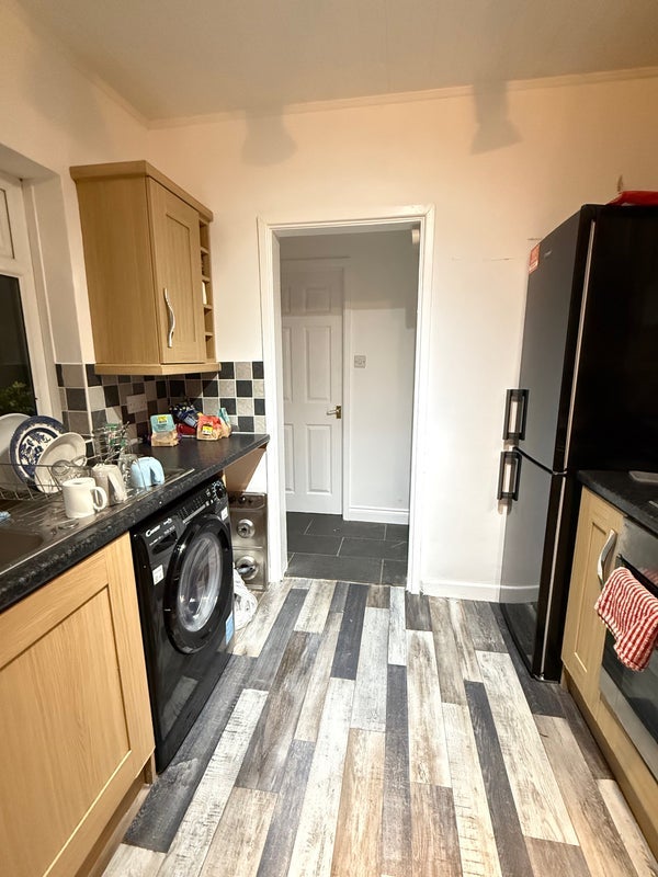 Room Oxford Street in Pontypridd