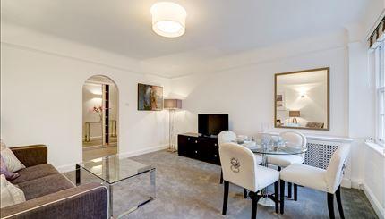 Flat Fulham Road in Greater London