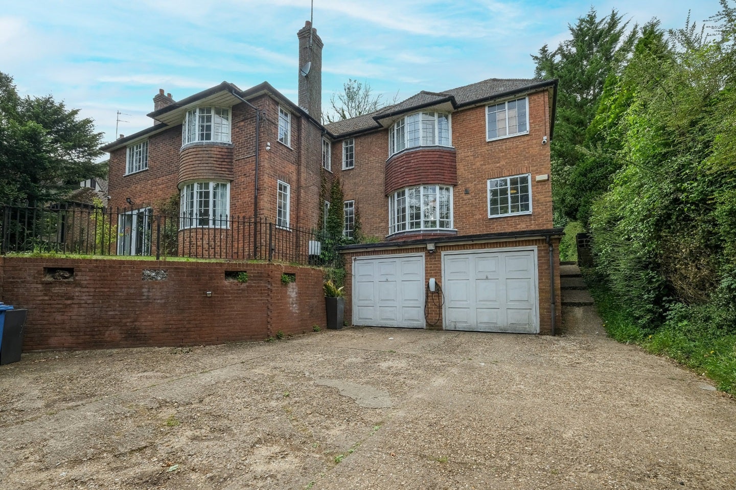 House Marlow Hill in High Wycombe