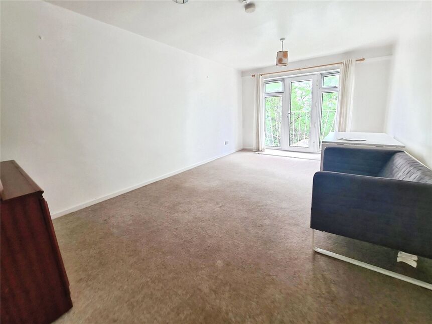 Flat Winn Road in Southampton