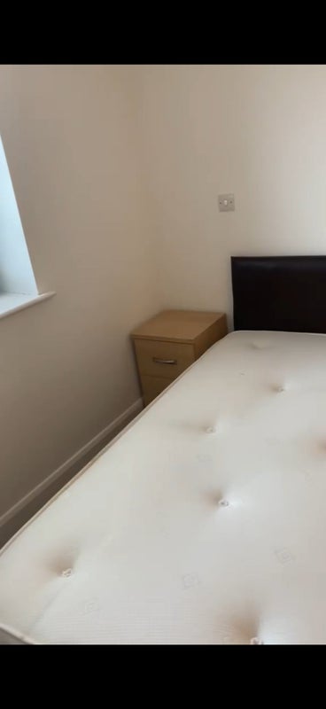 Room Piccadilly in Wakefield