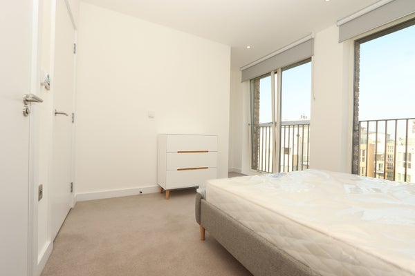 Flat Surrey Quays Road in London Borough of Southwark