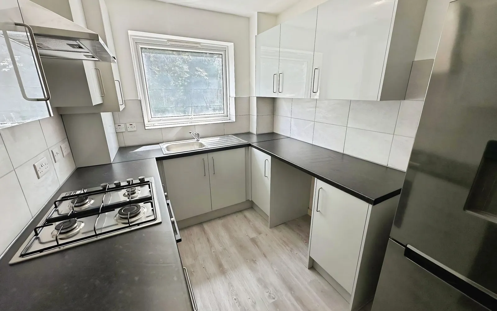 Flat Crown Walk in Greater London