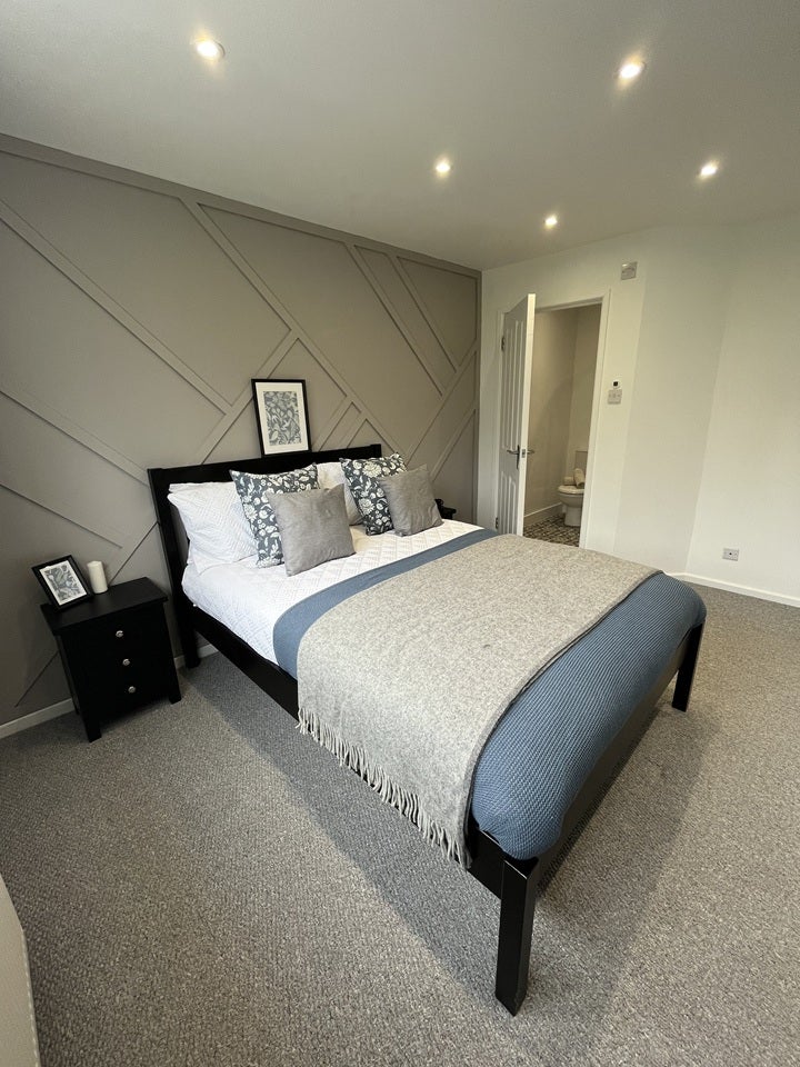 Room Waterside in Milton Keynes