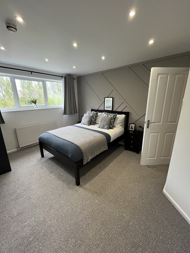 Room Waterside in Milton Keynes