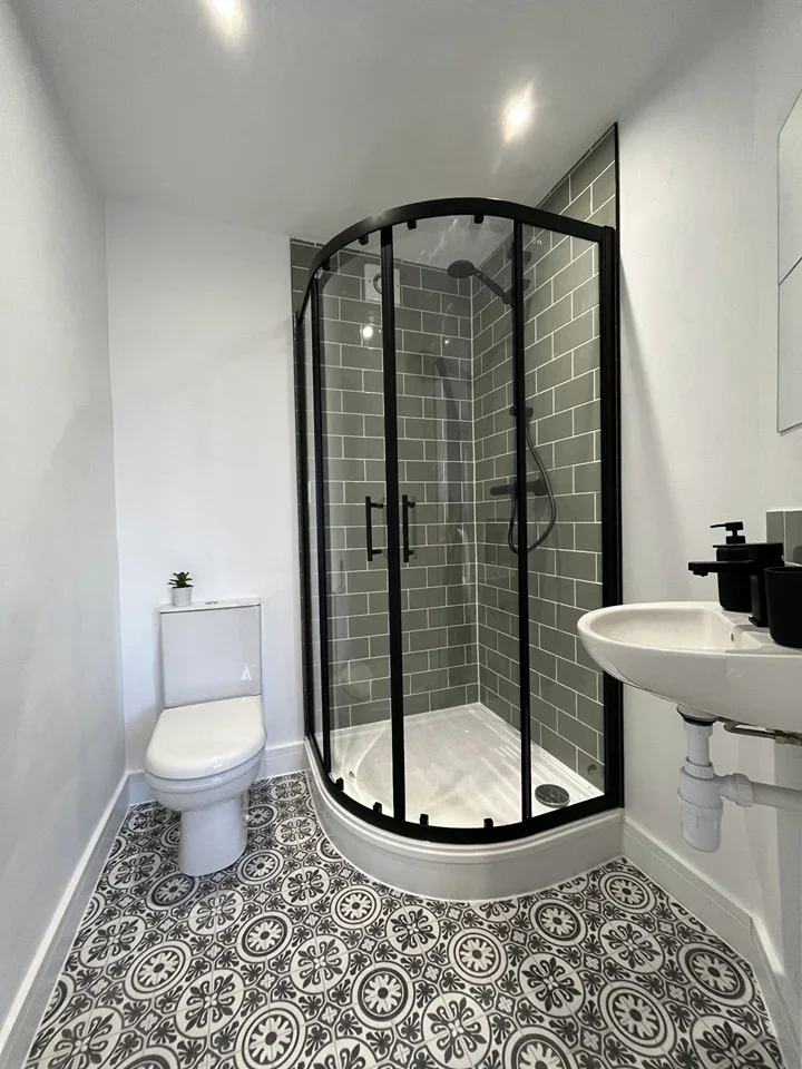 Room Waterside in Milton Keynes