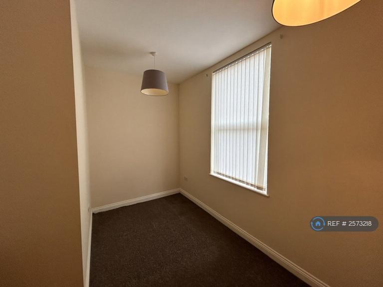 Flat Victoria Grove in Manchester