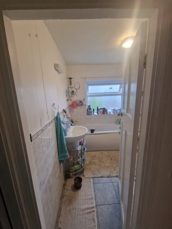 Room Swancote Road in Birmingham