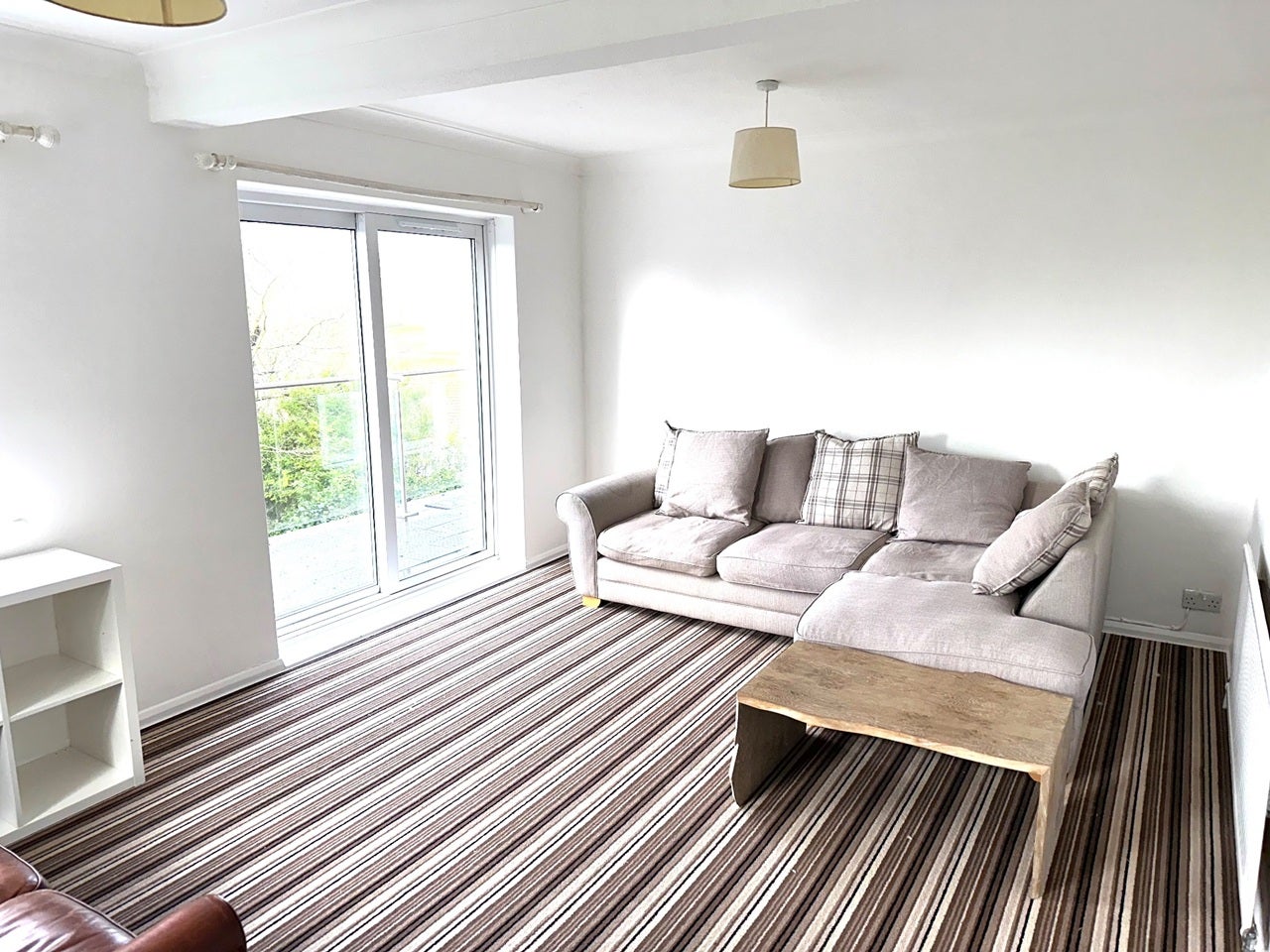 Flat Batemans Road in Brighton