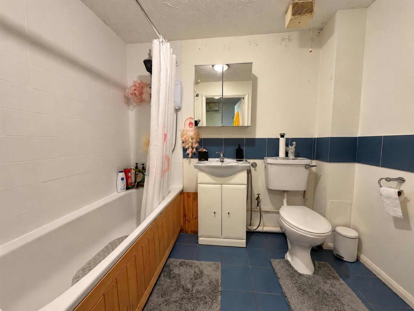 Flat Upton Close in Greater London