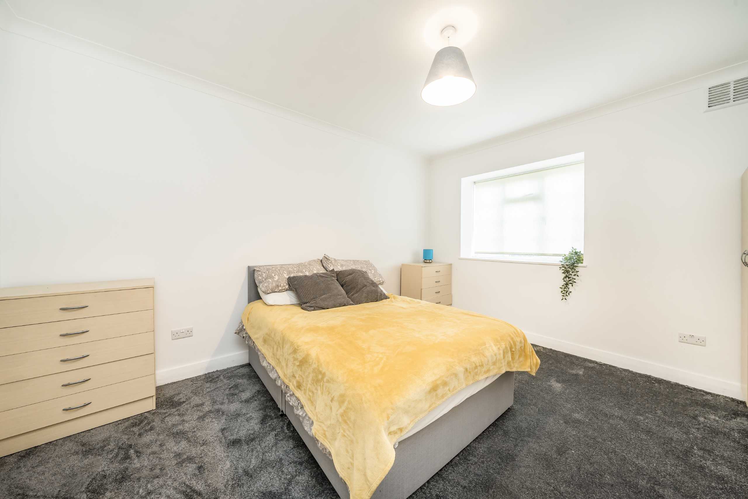 Flat Shoot-up Hill in Greater London