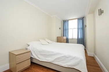 Flat Parkhill Road in Greater London