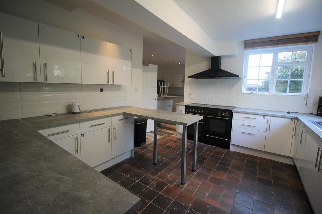 Room Tollgate Road in Salisbury
