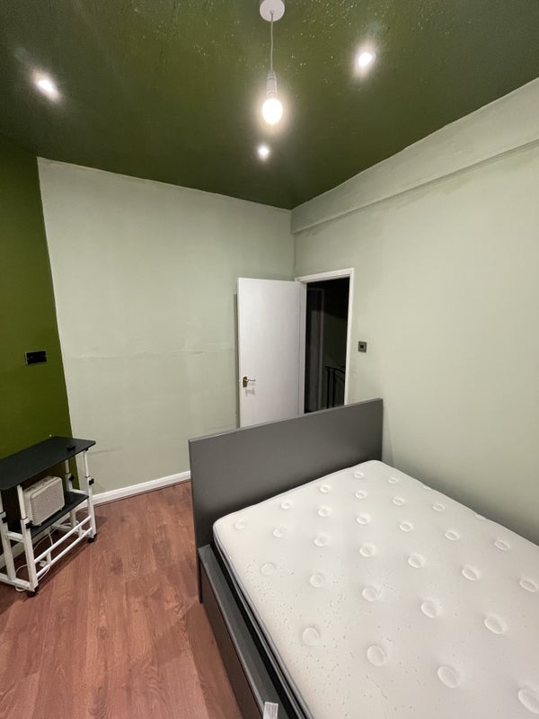 Room Marriner's Walk in Bradford