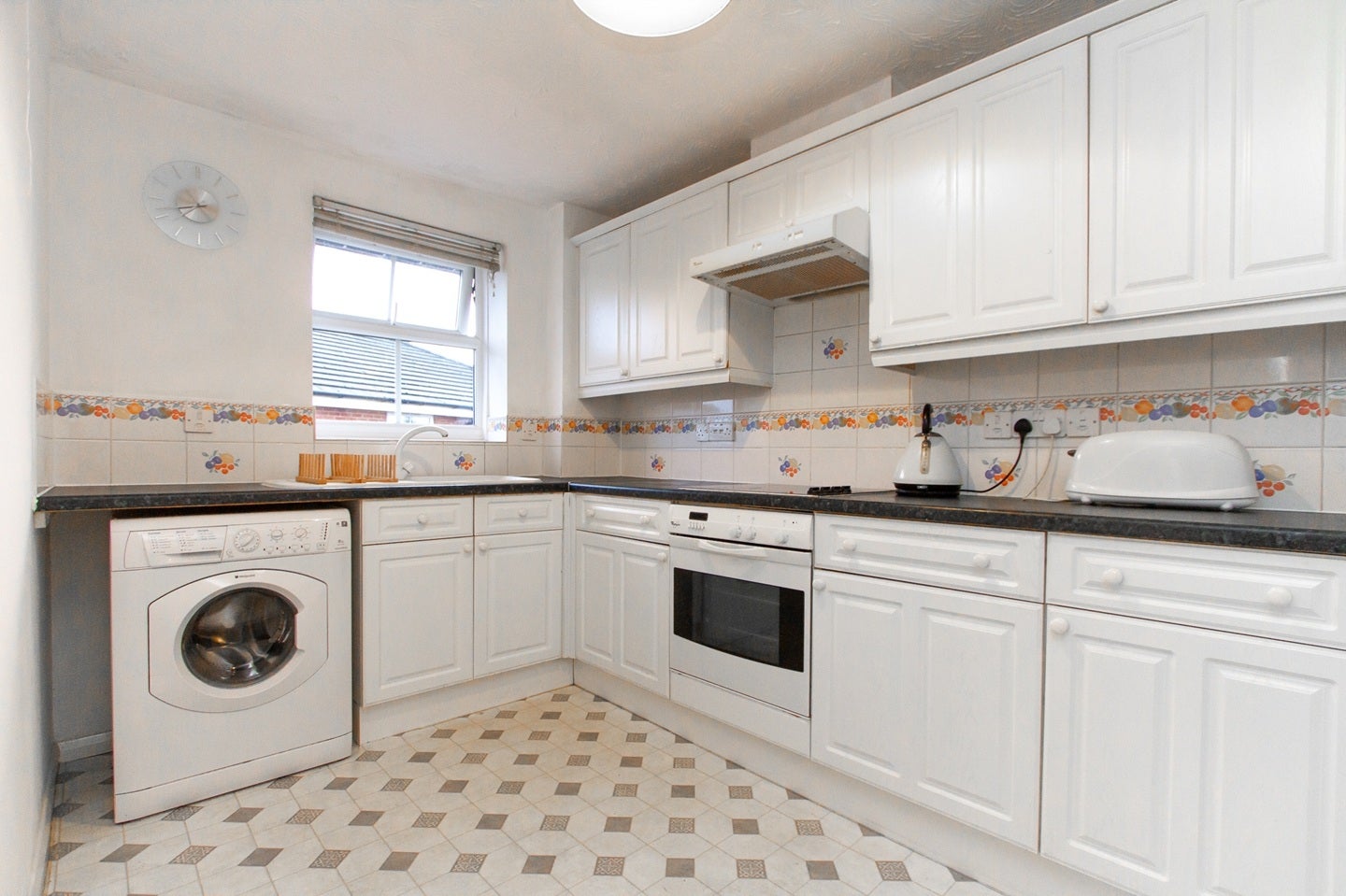 Flat Drapers Field in Coventry