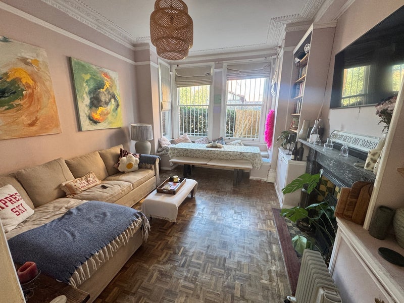 Flat Trent Road in Greater London