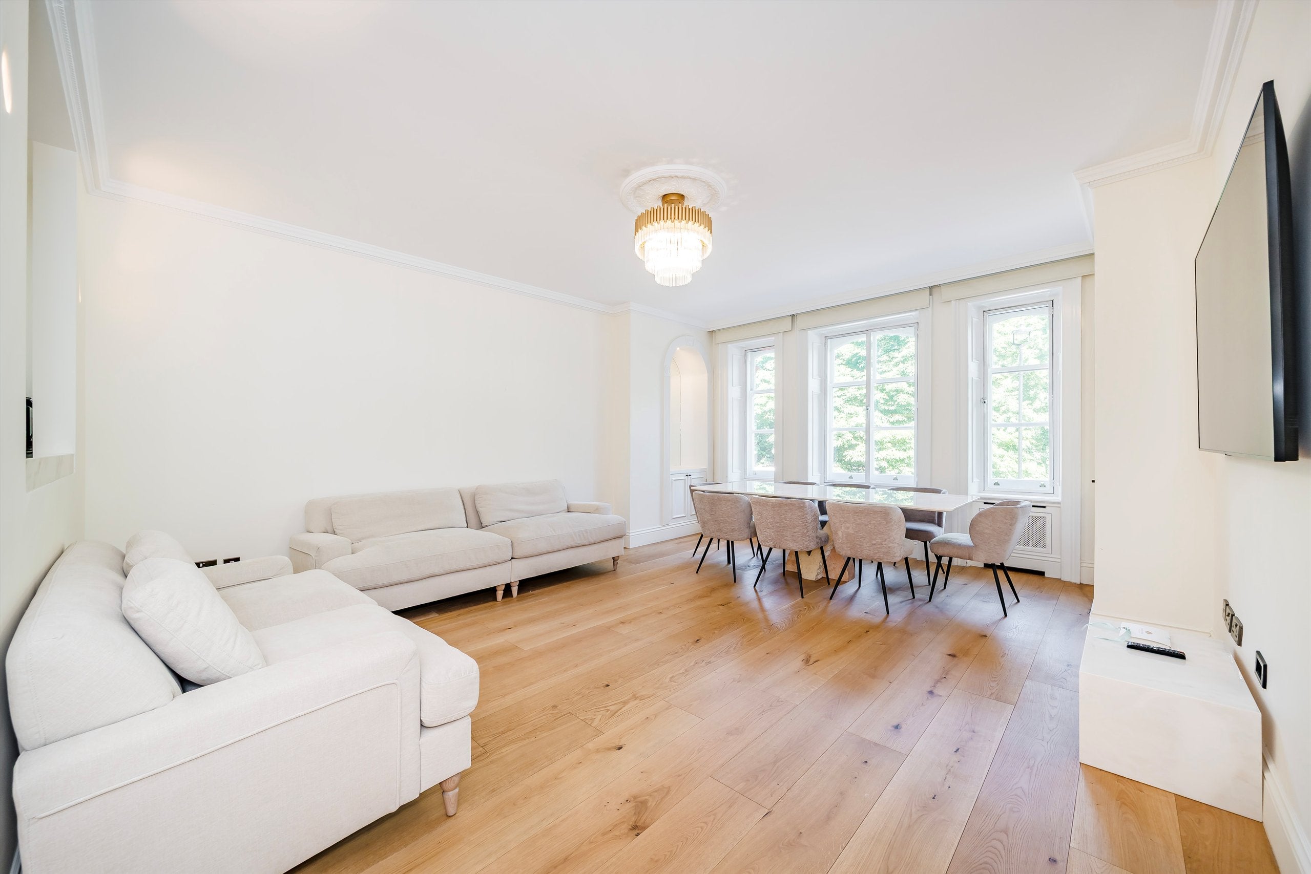 Flat Kensington Gore in City of Westminster