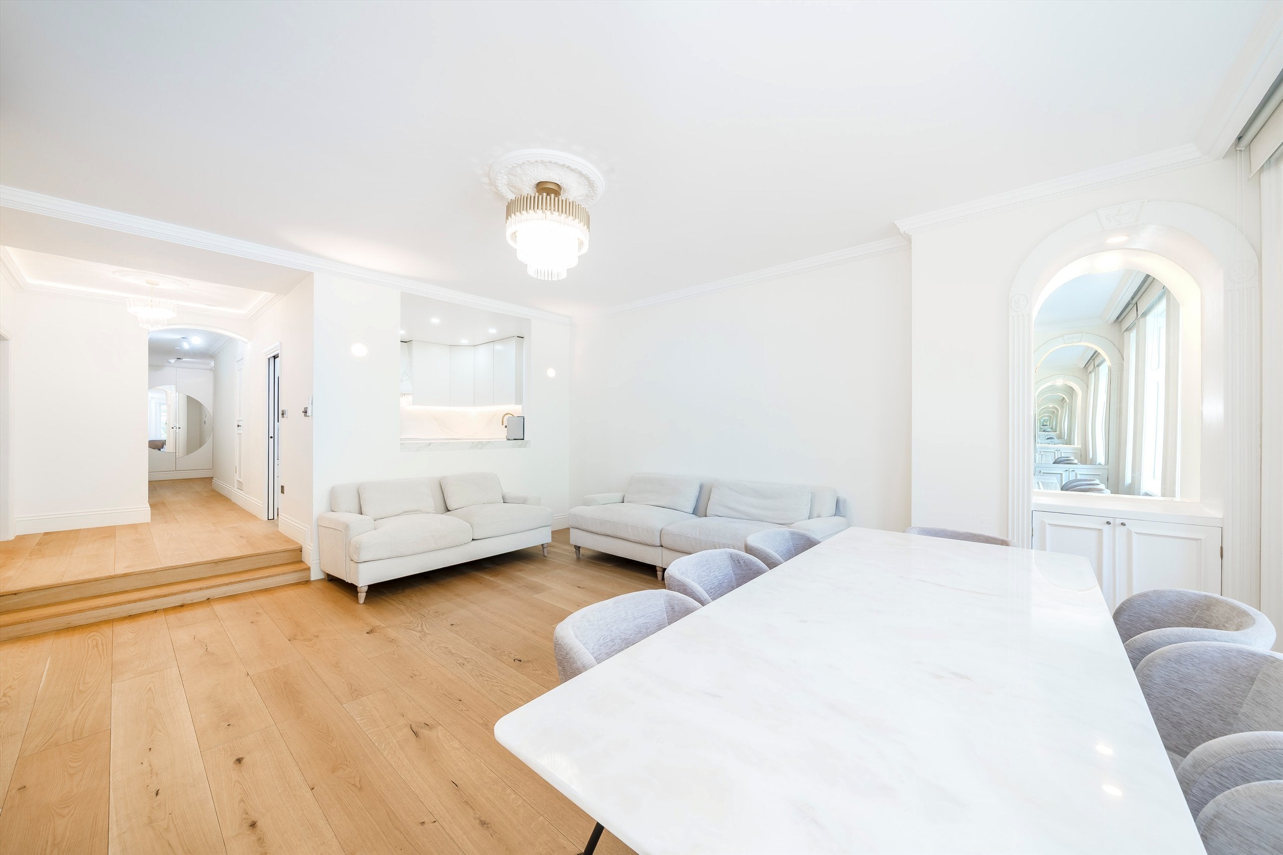 Flat Kensington Gore in City of Westminster