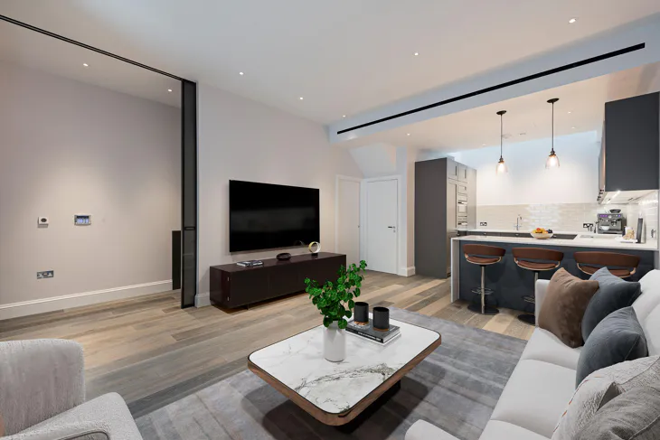 House Radnor Walk in Greater London