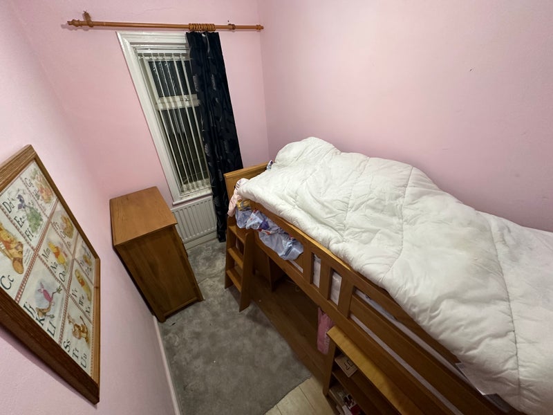 Room North Hylton Road in Sunderland