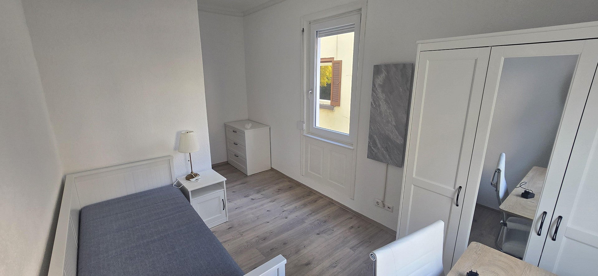 Zimmer Duisburger Straße in Stuttgart