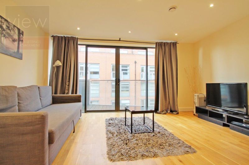 Flat Tanner Street in Greater London