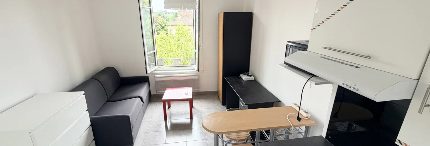 Room Rue Viala in Lyon