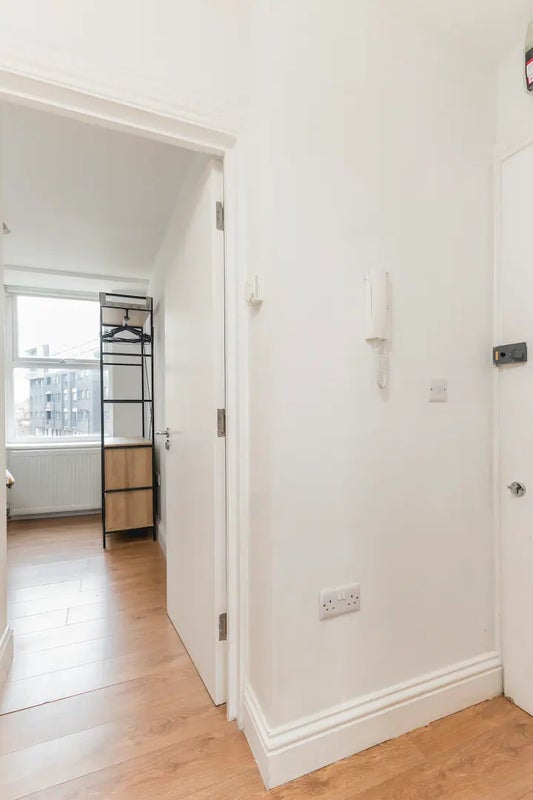 Flat Homerton High Street in Greater London