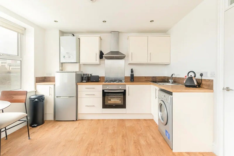 Flat Homerton High Street in Greater London