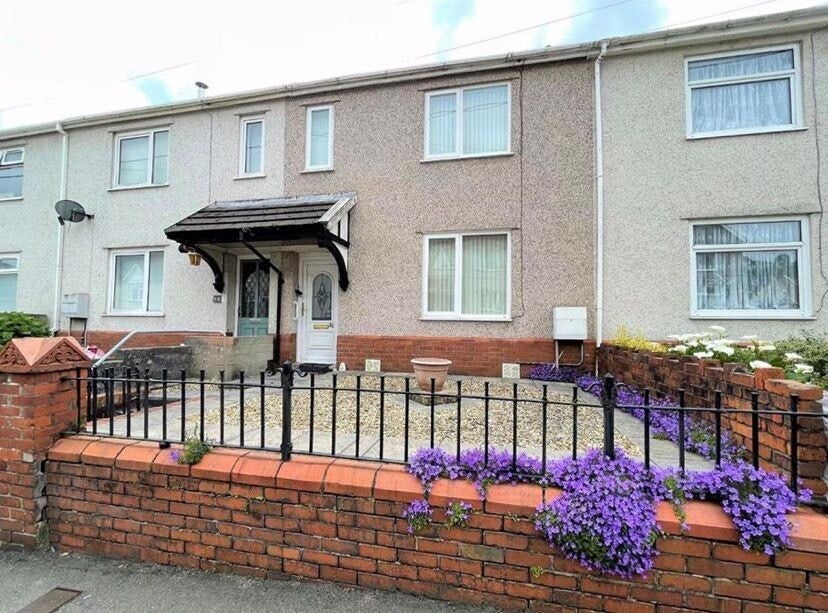 House Grove Road in Clydach