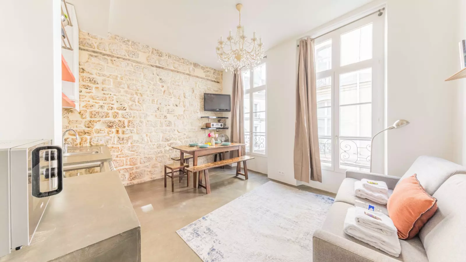 Flat Rue Poissonnière in Paris