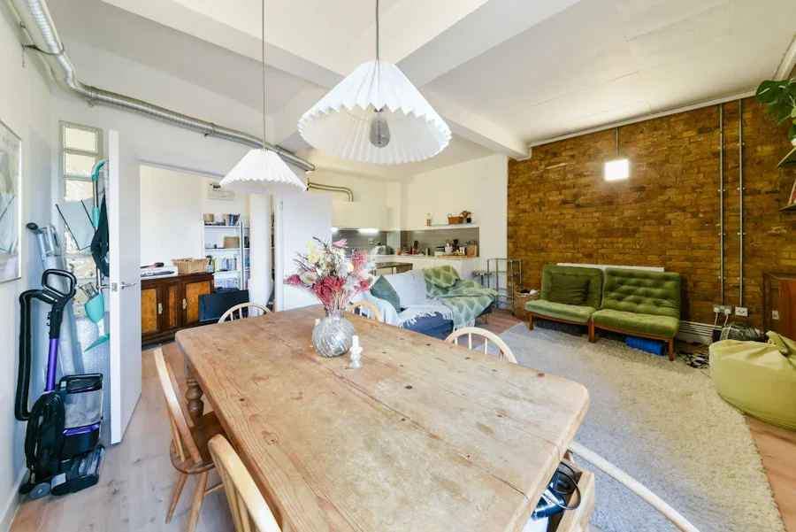 Flat Tyssen Street in London