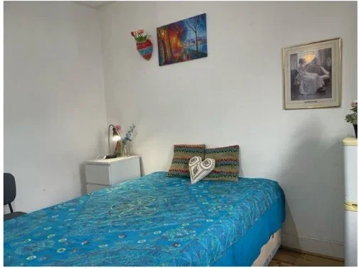 Room St Mary's Road in Greater London