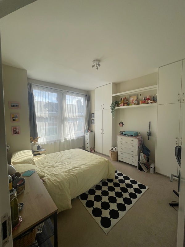 Room Penwith Road in Greater London