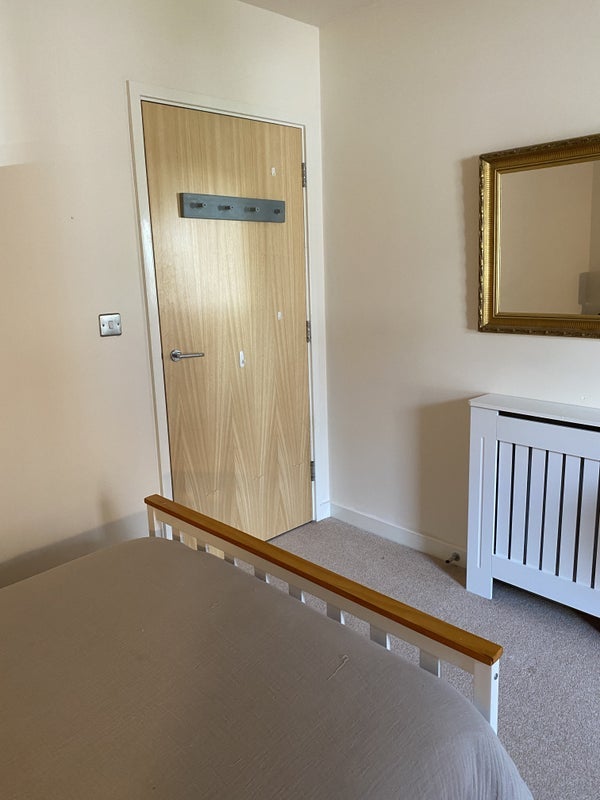 Room Langham Road in Greater London