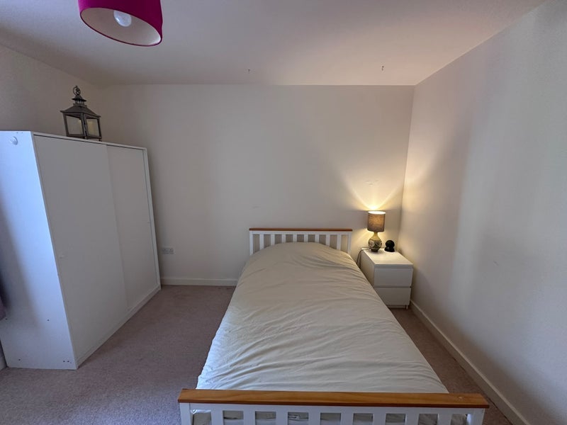 Room Langham Road in Greater London