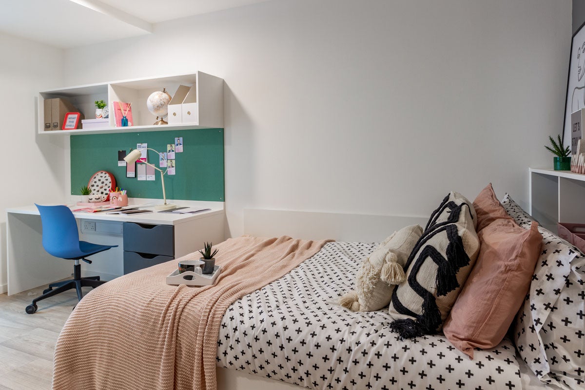 Room First Way in Greater London