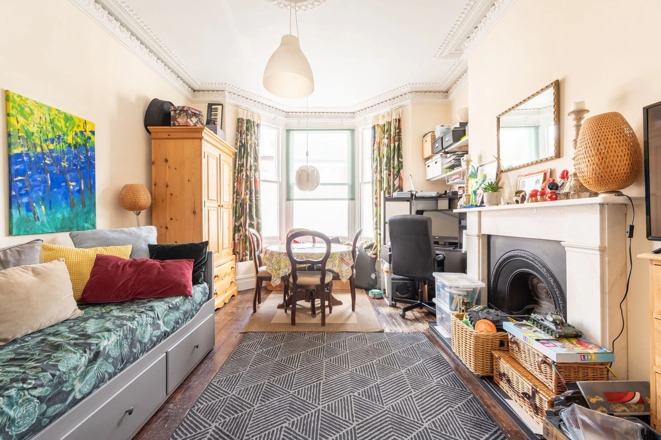 Flat Gosberton Road in Greater London