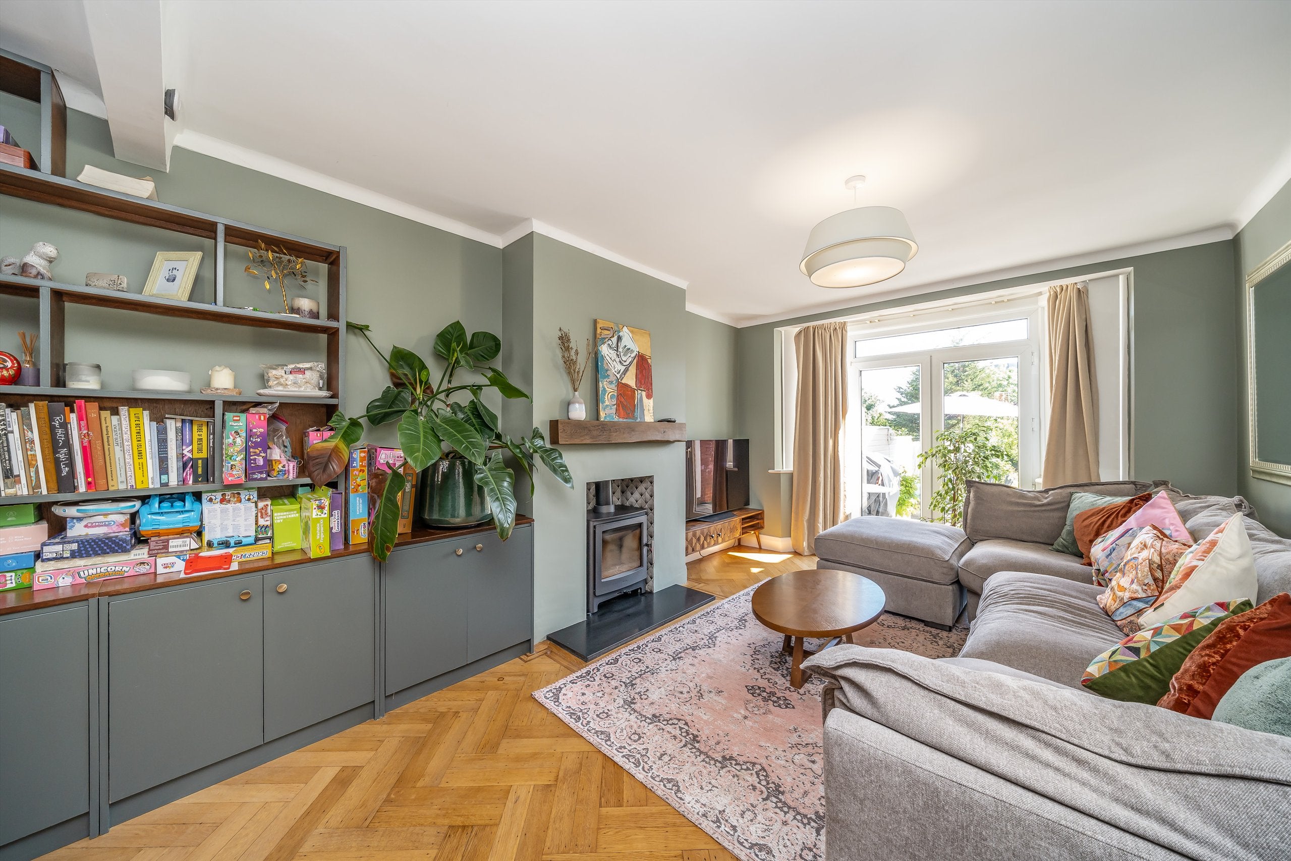 House Vincent Gardens in Greater London