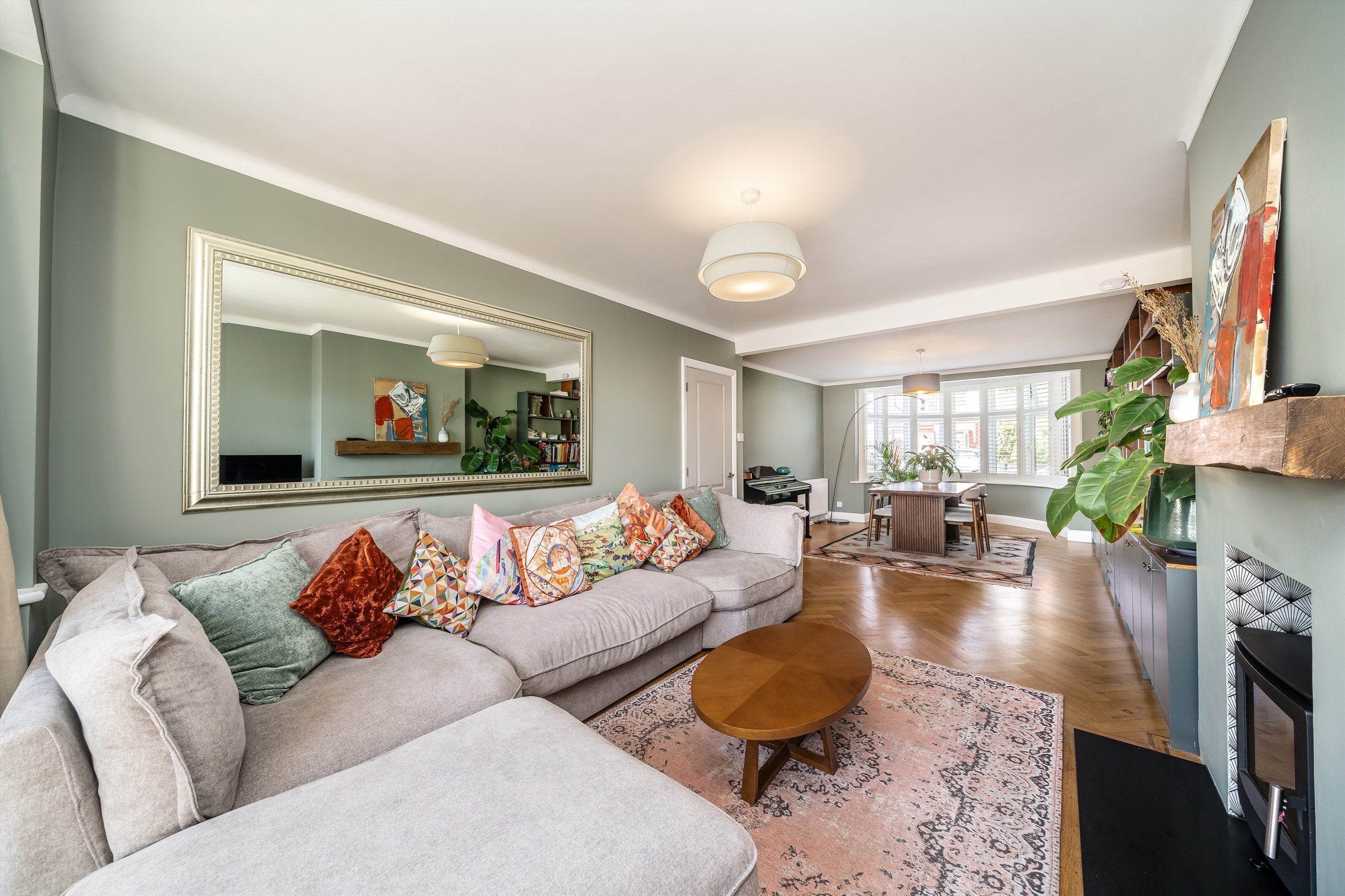 House Vincent Gardens in Greater London
