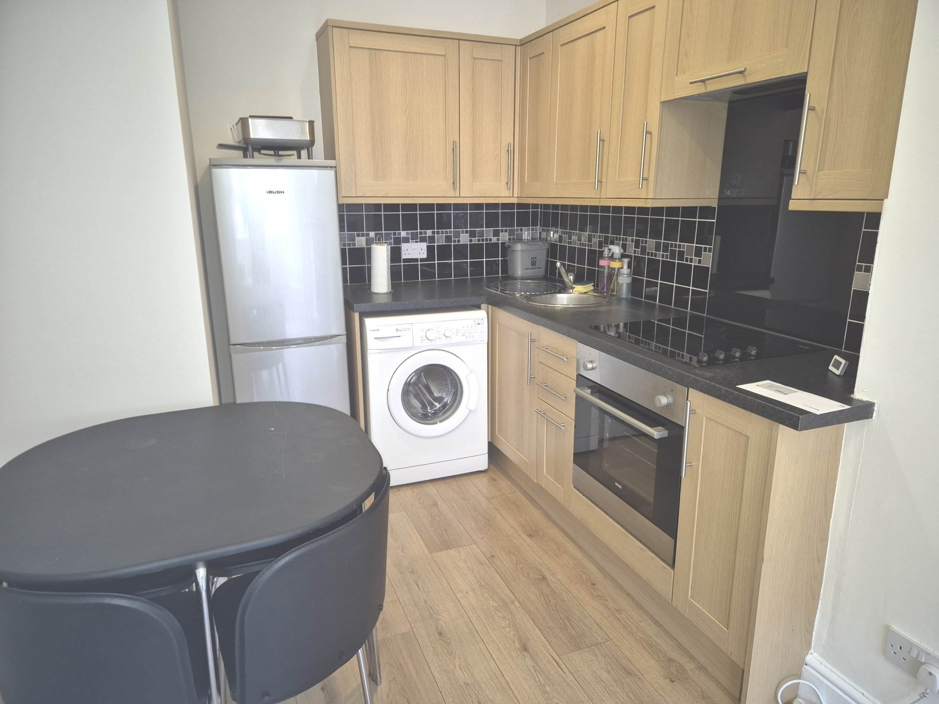 Flat Waverley Street in Glasgow