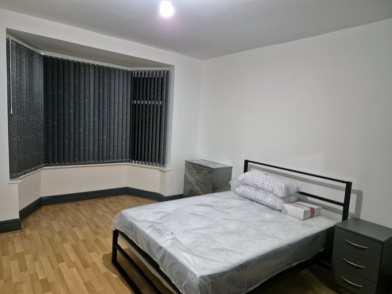 Room Belchers Lane in Birmingham