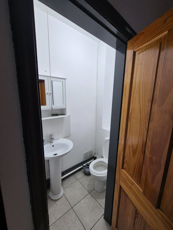 Room Belchers Lane in Birmingham